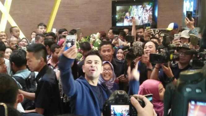 Pengaruh Besar Komunitas Fans dalam Membentuk Citra Selebriti